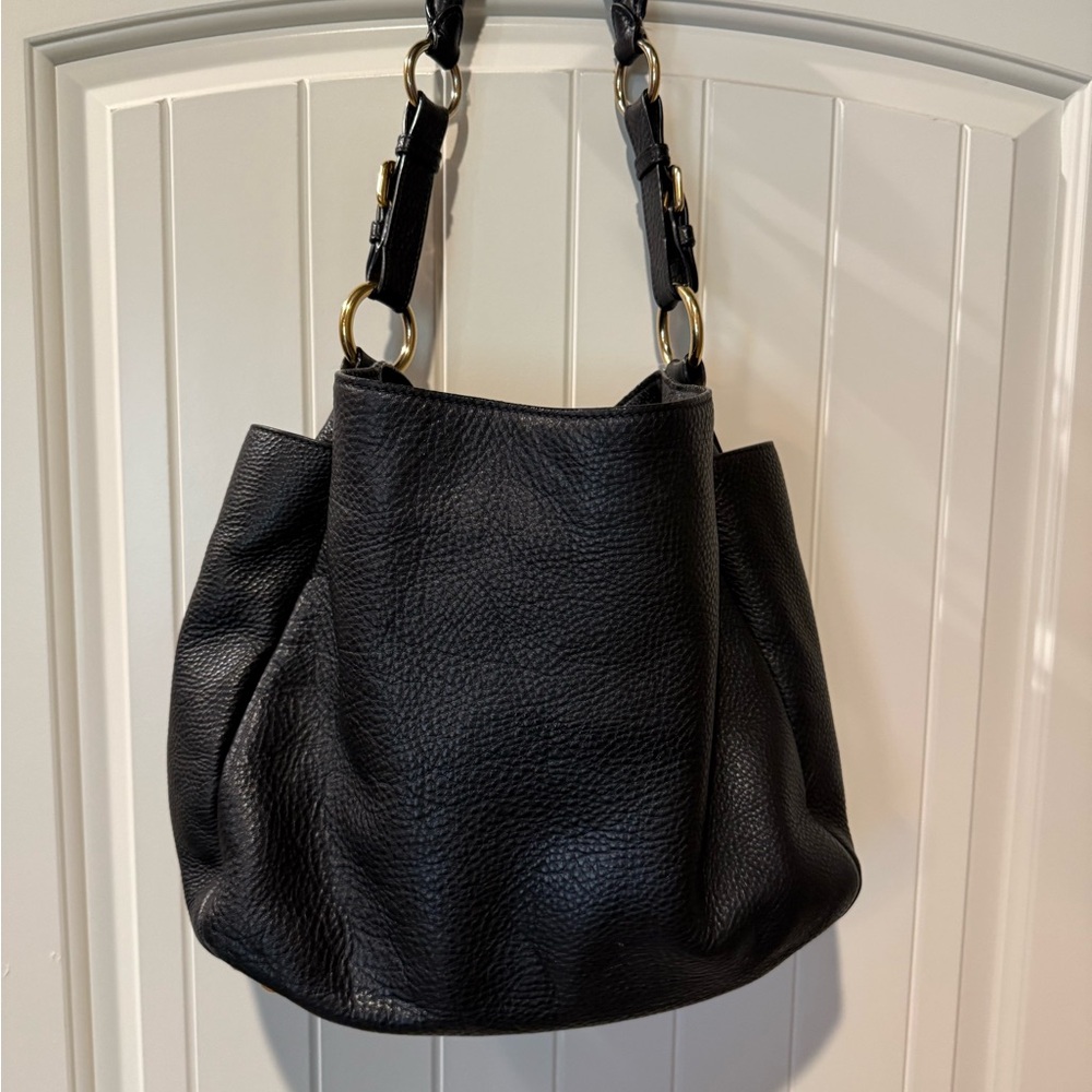 Prada Vitello Daino Black Pebbled Leather Shoulder Hobo with Gold-Tone Logo - Picture 8 of 9
